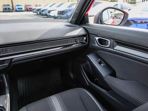 Certified 2024 Honda Civic Sport image 5