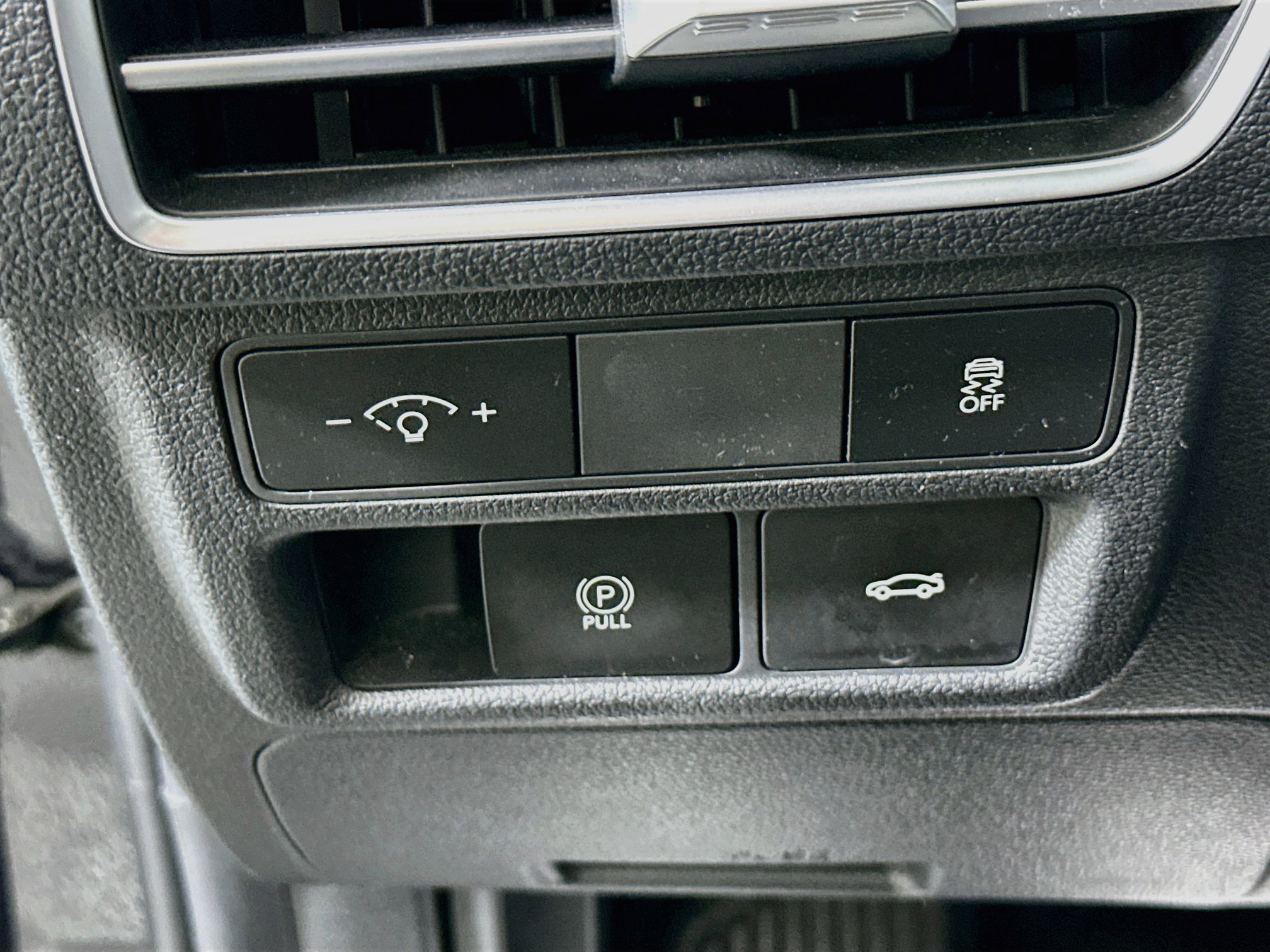 Used 2024 Hyundai Sonata SEL FWD image 16
