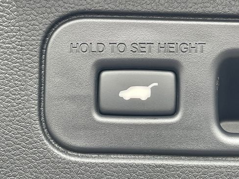 Used 2025 Honda Pilot Touring image 33