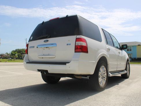Used 2011 Ford Expedition Limited RWD image 26