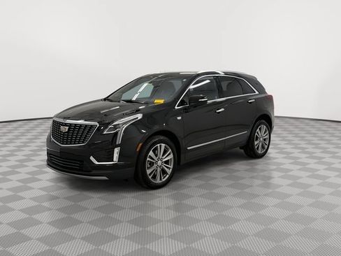 Certified 2025 Cadillac XT5 Premium Luxury AWD/4WD image 4