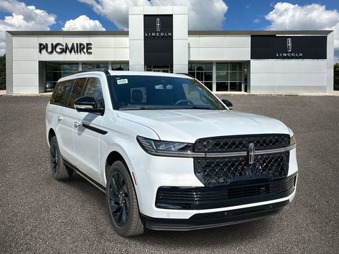 New 2025 Lincoln Navigator L Reserve w/ Jet Appearance Package image 1