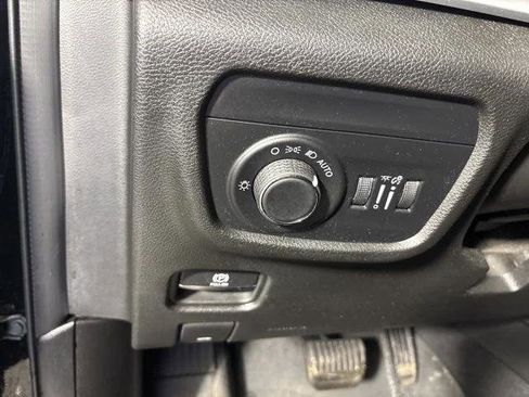 Certified 2023 Jeep Grand Cherokee L Laredo AWD/4WD image 14