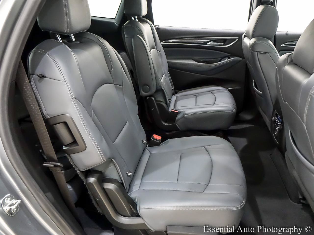 Used 2023 Buick Enclave Essence w/ Experience Buick Package AWD/4WD image 31