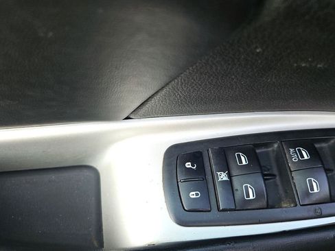 Used 2020 Dodge Journey SE w/ SE Popular Equipment Group image 32