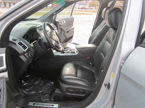 Used 2013 Ford Explorer Sport AWD/4WD image 6