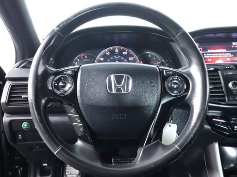 Used 2016 Honda Accord Sport image 11