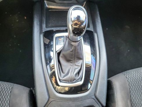 Used 2021 Nissan Rogue Sport S image 14