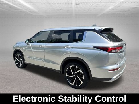 Used 2024 Mitsubishi Outlander SE AWD/4WD image 10