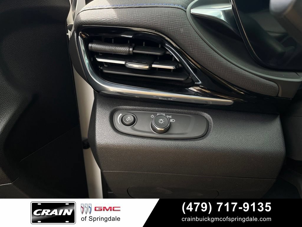 Used 2024 Buick Envista Sport Touring w/ Convenience II Package FWD image 13
