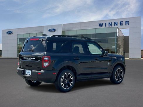 Used 2025 Ford Bronco Sport Outer Banks w/ Outer Banks Tech Package+ AWD/4WD image 4