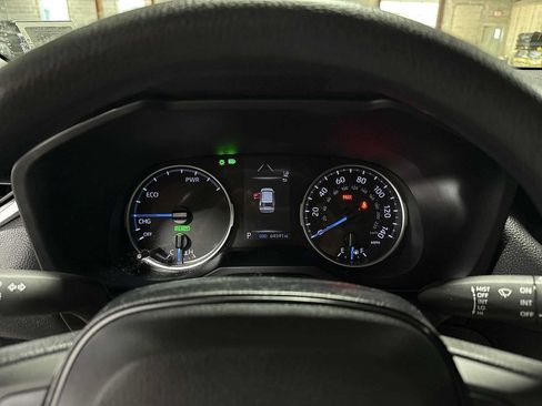 Certified 2022 Toyota RAV4 LE AWD/4WD image 31