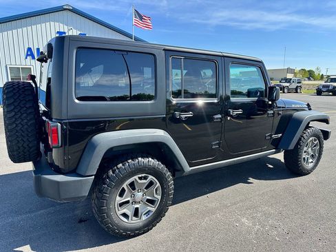 Used 2018 Jeep Wrangler Unlimited Rubicon w/ Cold Weather Group AWD/4WD image 4