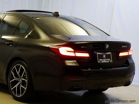 Certified 2022 BMW 540i xDrive w/ M Sport Package AWD/4WD image 8