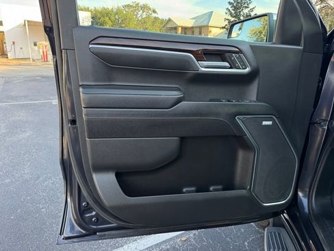 Used 2023 GMC Sierra 1500 SLT w/ SLT Premium Package image 34