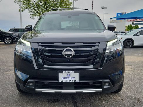 Used 2023 Nissan Pathfinder SL w/ Lighting Package (N92) AWD/4WD image 8