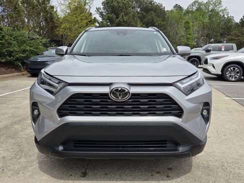 Used 2023 Toyota RAV4 XLE Premium image 2