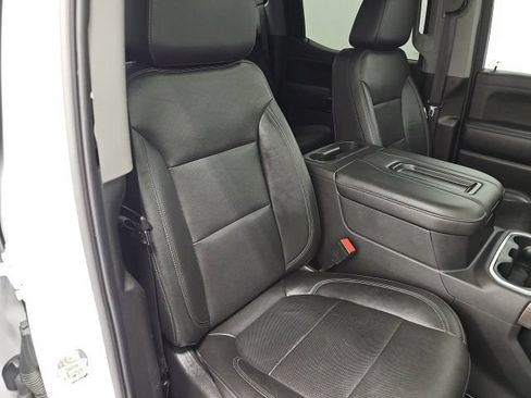 Used 2020 Chevrolet Silverado 1500 LTZ AWD/4WD image 37
