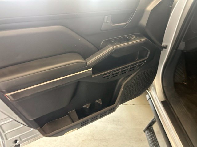 Used 2025 Toyota 4Runner SR5 RWD image 36