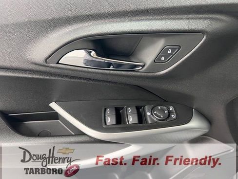 New 2026 Chevrolet Trax RS w/ Sunroof Package FWD image 26