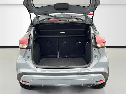 Used 2024 Nissan Kicks SR w/ SR Premium Package image 25