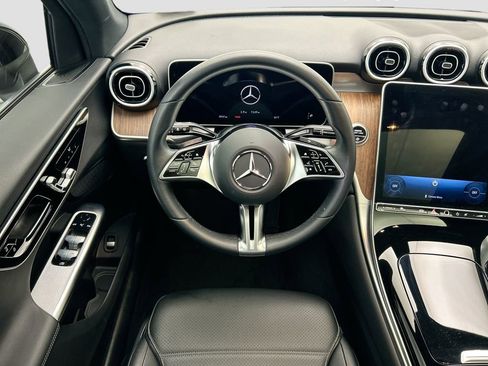 Certified 2025 Mercedes-Benz GLC 300 GLC 300 image 10