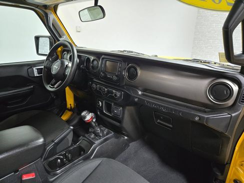 Used 2019 Jeep Wrangler Sport AWD/4WD image 47