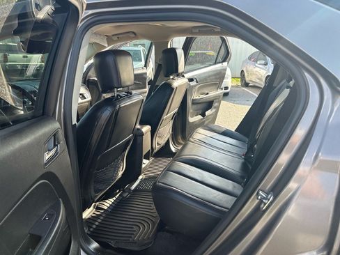 Used 2011 Chevrolet Equinox LT FWD image 23
