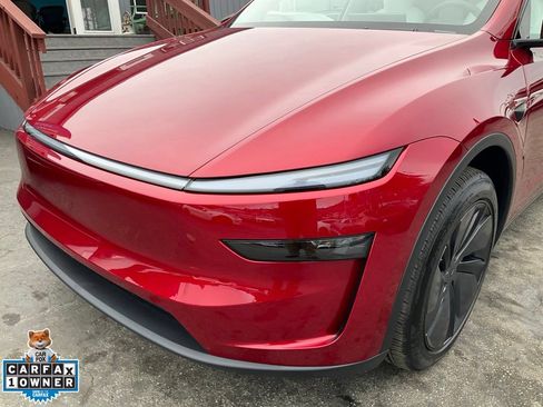 Used 2026 Tesla Model Y 2WD image 95