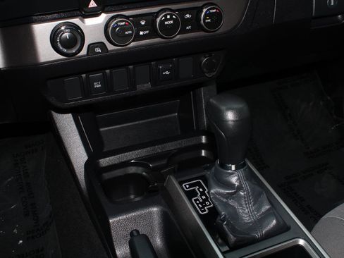 Used 2021 Toyota Tacoma SR5 image 11