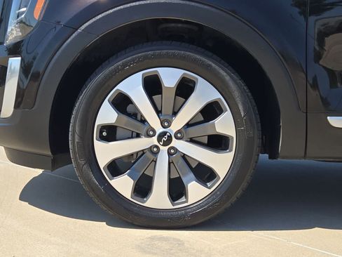 Certified 2022 Kia Telluride S FWD image 12
