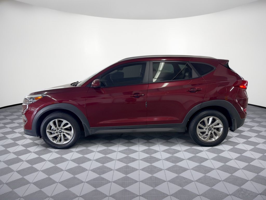 Used 2016 Hyundai Tucson SE w/ Option Group 02 FWD image 2