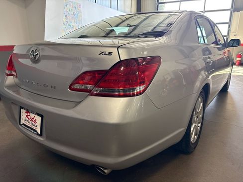 Used 2006 Toyota Avalon XLS image 50