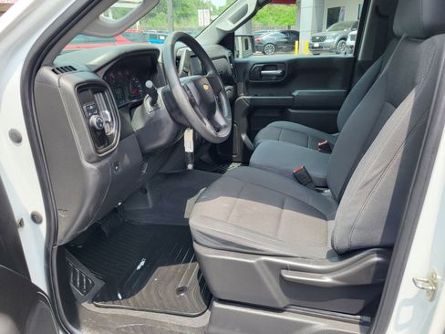 Used 2020 Chevrolet Silverado 1500 Custom w/ Infotainment Package RWD image 18
