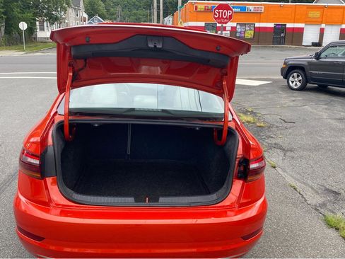 Used 2019 Volkswagen Jetta S w/ Driver Assistance Package FWD image 19