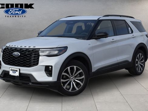 New 2026 Ford Explorer ST-Line w/ Premium Package RWD image 1