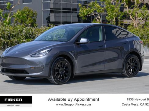 Used 2021 Tesla Model Y Long Range AWD/4WD image 9