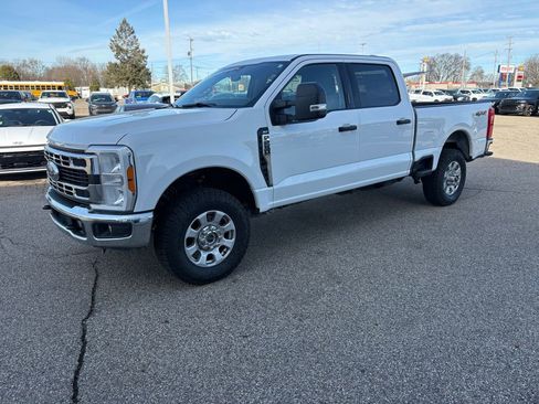 Used 2023 Ford F250 XLT image 54