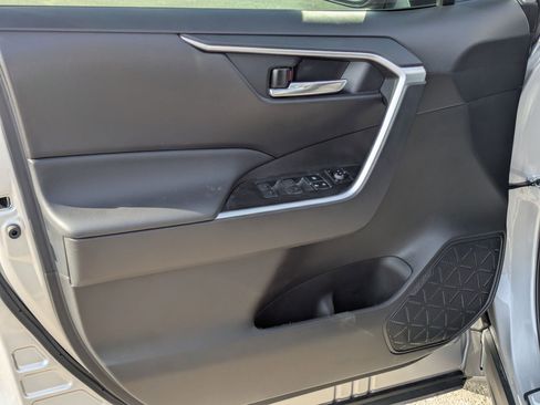 Used 2024 Toyota RAV4 XLE image 11