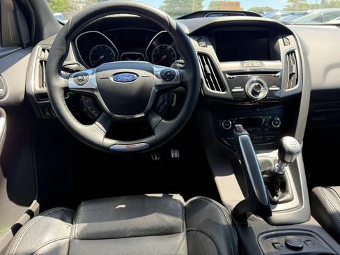Used 2013 Ford Focus ST FWD image 10