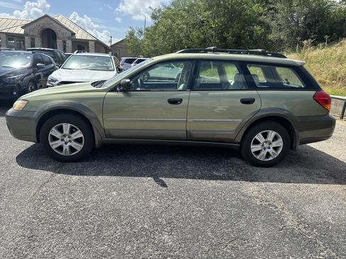 Used 2005 Subaru Outback 2.5i AWD/4WD image 11