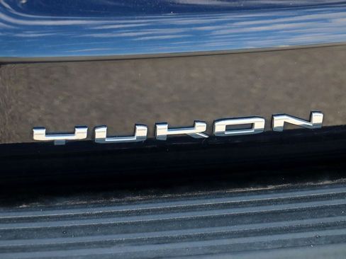 Used 2023 GMC Yukon SLT image 9