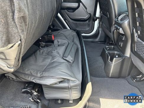 Used 2023 Jeep Gladiator Mojave w/ Safety Group image 27