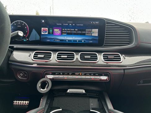 Used 2025 Mercedes-Benz GLE 53 AMG 4MATIC Coupe image 23