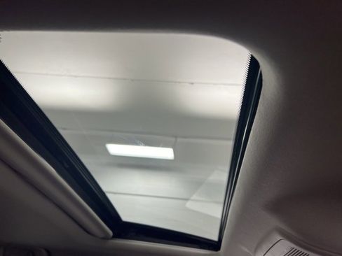 Used 2022 MAZDA CX-30 AWD 2.5 S w/ Preferred Package image 26