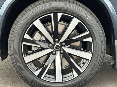 New 2026 Volvo XC90 B5 Core w/ Protection Package Premier image 25