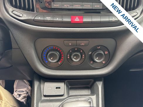 Used 2021 RAM ProMaster City Tradesman FWD image 23