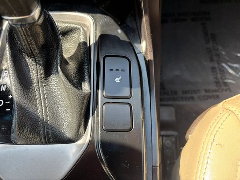 Used 2018 Hyundai Santa Fe SE w/ SE Premium Package 02 FWD image 37