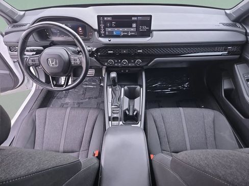 Used 2023 Honda Accord Sport image 15