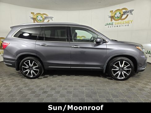 Used 2021 Honda Pilot Touring image 11